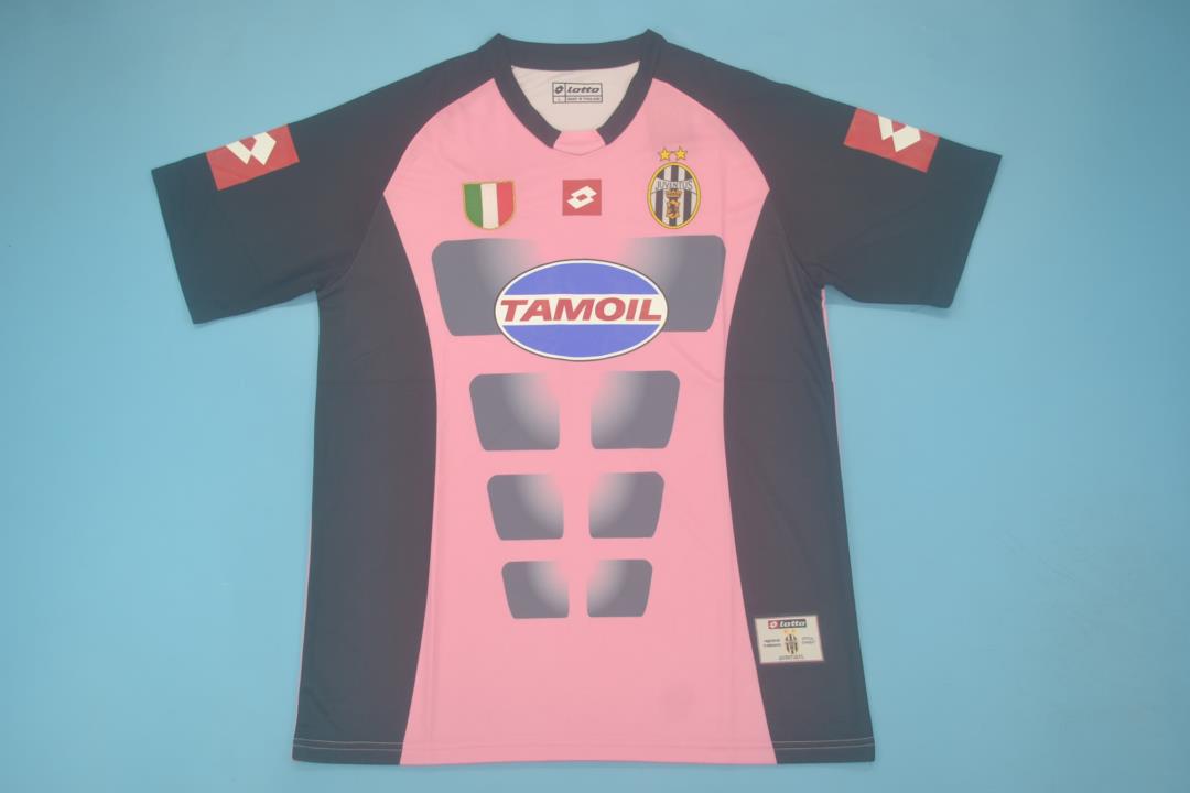 AAA Quality Juventus 02/03 GK Pink Soccer Jersey